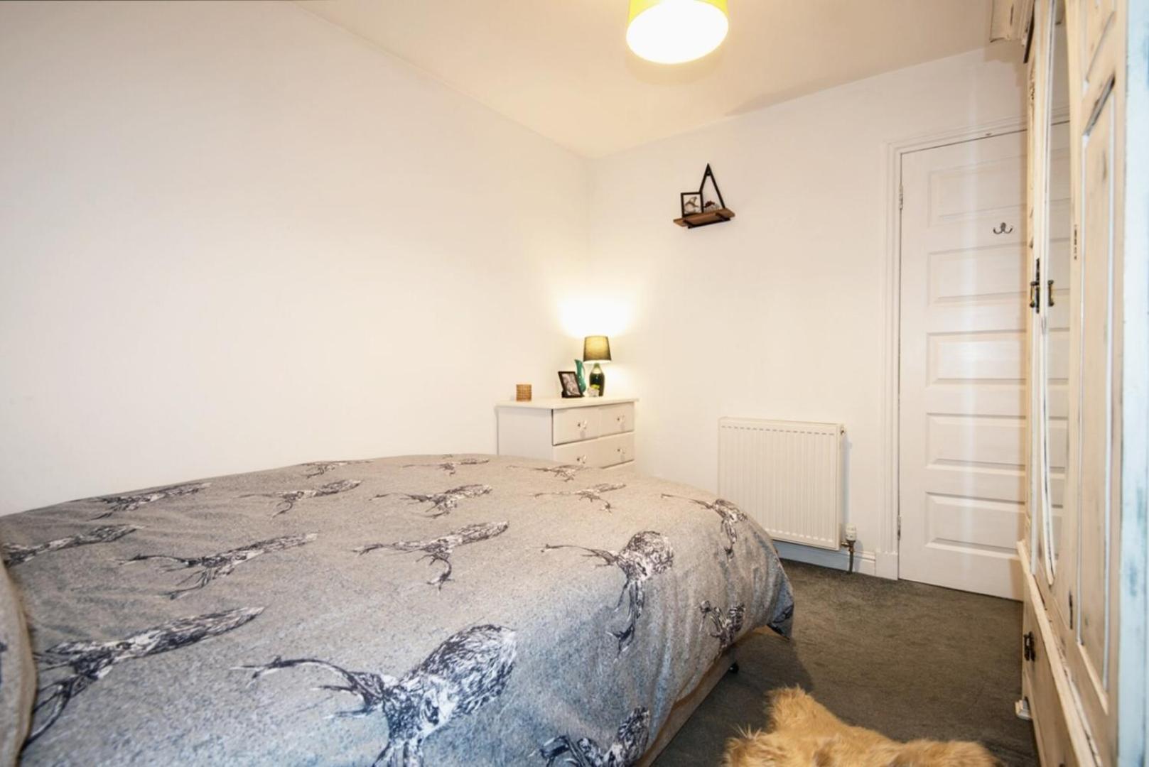 Charming 2 Bedroom Flat In The Heart Of Kirriemuir Bagian luar foto